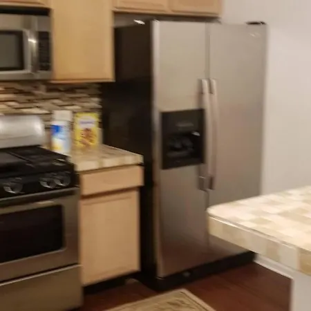Family Home - 2 Bedroom, Kitchen, 1.5 Bath