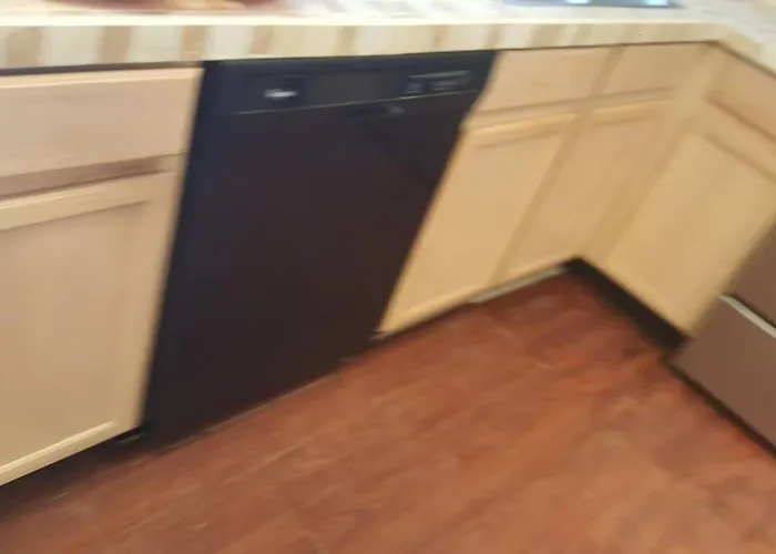 Hotel Family - 2 Bedroom, Kitchen, 1.5 Bath
